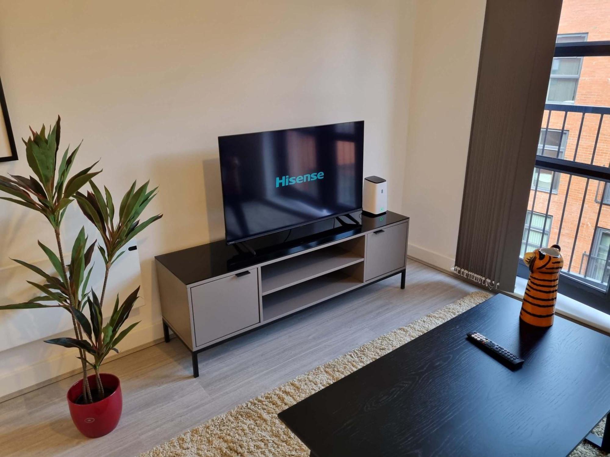 Luxe Two Bedroom Flat In Birmingham With Free Wifi Екстериор снимка